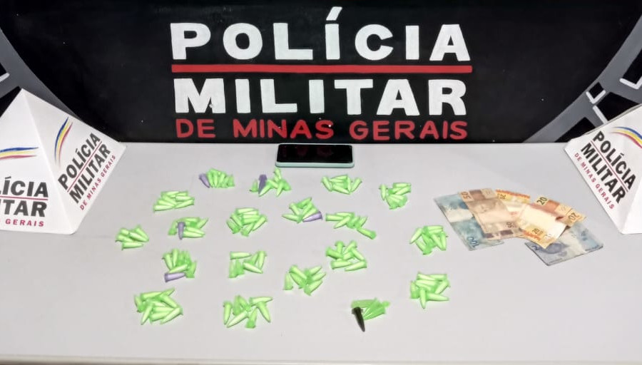 Traficante é preso no São Cristóvão, em Ouro Preto, com 125 pinos de cocaína
