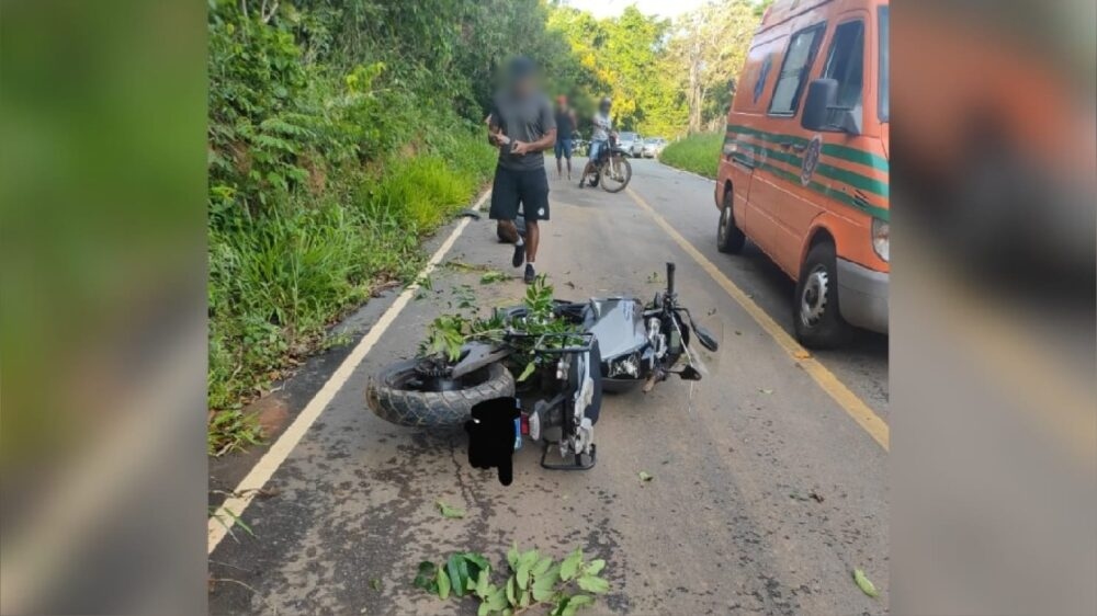 Itabirito: motociclista morre ao bater em barranco e numa árvore, em São Gonçalo do Monte