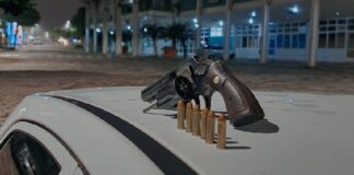 Mariana: PM apreende arma e recupera carro; um dos 2 detidos diz que estava na cidade para roubar Mariana: PM apreende arma e recupera carro; um dos 2 detidos diz que estava na cidade para roubar