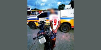 Ouro Preto, BR-356: numa moto usada em rolezinhos, jovem com mandado de prisão é preso pela PMRv https://radargeral.com.br/ouro-preto/ouro-preto-br-356-numa-moto-usada-em-rolezinhos-jovem-com-mandado-de-prisao-e-preso-pela-pmrv/