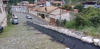 Itabirito: histórica Rua do Matozinhos recebe cordão de asfalto e gera reclamações; Prefeitura emite nota Itabirito: histórica Rua do Matozinhos recebe cordão de asfalto e gera reclamações; Prefeitura emite nota