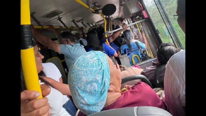 Passageiros reclamam de superlotação no transporte público para distritos e outras localidades de Itabirito