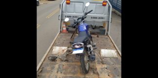 Itabirito: condutor em moto foge da GM, levanta placa, ziguezagueia veículos pela contramão e acaba detido Itabirito: condutor em moto foge da GM, levanta placa, ziguezagueia pela contramão, bate e acaba detido
