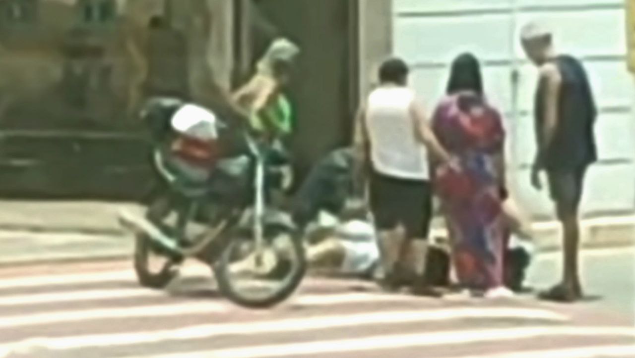 Acidente na Avenida José Farid deixa motociclista com suspeita de fraturas