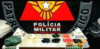 Itabirito: menor do PA é pego com 2 barras de crack, mais 990 pinos, 7 papelotes e barra de cocaína Itabirito: menor do PA é pego com 2 barras de crack, mais 990 pinos, 7 papelotes e barra de cocaína