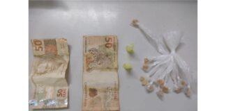 Itabirito: em plena manhã, após denúncia de tráfico perto do Cruzeiro do PA, polícia apreende droga Itabirito: em plena manhã, após denúncia de tráfico perto do Cruzeiro do PA, polícia apreende droga