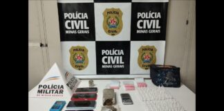 Itabirito: com mandado, PM e PC apreendem maconha e 175 pinos de cocaína na Vila Gonçalo; 1 preso Itabirito: com mandado, PM e PC apreendem maconha e 175 pinos de cocaína na Vila Gonçalo; 1 preso