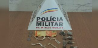 Ouro Preto: traficante é preso com 24 pedras de crack e 9 buchas de maconha no bairro Novo Horizonte As drogas e o dinheiro foram apreendidos pela Polícia Militar - Foto: Polícia Militar