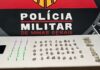Mariana: homem é preso dentro de bar com 21 pinos de cocaína, 8 tabletes e 45 buchas de maconha Mariana: homem é preso dentro de bar com 21 pinos de cocaína, 8 tabletes e 45 buchas de maconha