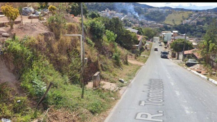 Padre Adelmo, Itabirito: homem atira contra suspeitos de tráfico e acerta usuário e senhora na porta de casa