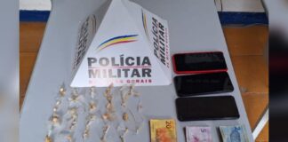 Ouro Preto: jovens de 20 e 19 anos são presos e menor de 17 anos é detido com 50 pedras de crack Ouro Preto: jovens de 20 e 19 anos são presos e menor de 17 anos é detido com 50 pedras de crack