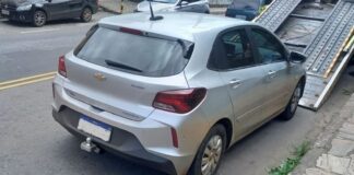 Polícia Militar prende, em Ouro Preto, homem por receptação de carro clonado Polícia Militar prende, em Ouro Preto, homem receptação de veículo clonado