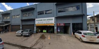 Em meio ao calor intenso, três homens ficam presos em elevador no Centro de Itabirito Em meio ao calor intenso, três homens ficam presos em elevador no Centro de Itabirito