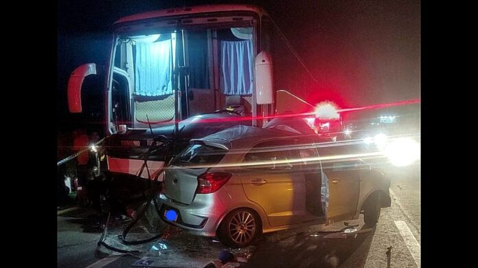 BR-040: jovem de 24 anos morre em acidente entre carro e ônibus que saiu de Nova Lima rumo a Cabo Frio       