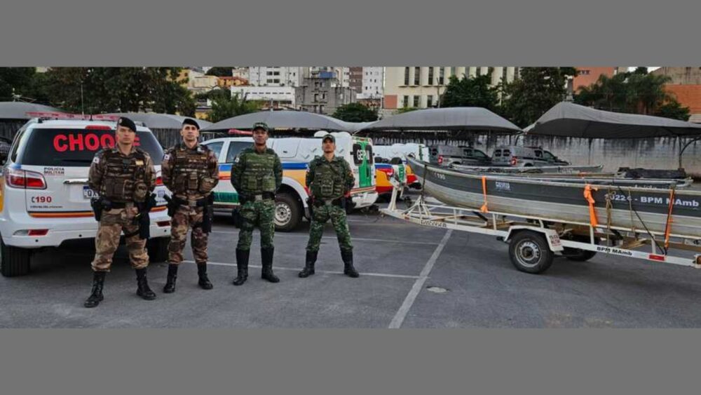 Efetivo e equipamentos da Polícia Militar para apoio ao Rio Grande do Sul. Foto - Divulgação.