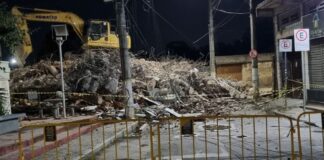 Itabirito, demolição de prédio perto da Ponte da Açucena: praça funcionará como rotatória Itabirito, demolição de prédio perto da Ponte da Açucena: praça será rotatória