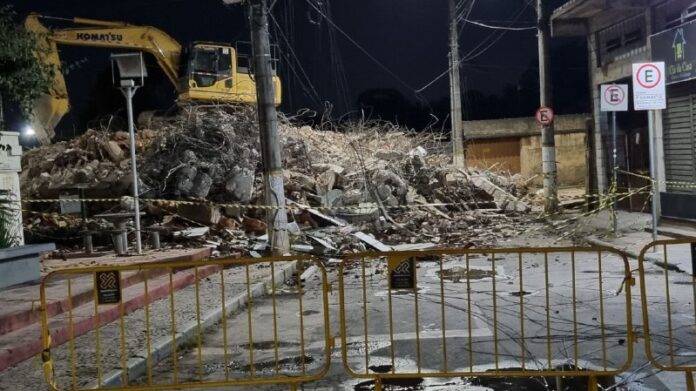 Itabirito, demolição de prédio perto da Ponte da Açucena: praça será rotatória
