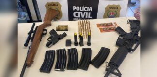 Fuzil, rifle, pistola e quase 150 munições são apreendidos em residência de BH Fuzil, rifle, pistola e quase 150 munições são apreendidos em residência de BH