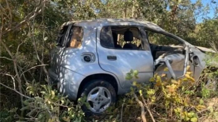 Menina de 1 ano morre após pai capotar carro na MG-402