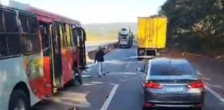MG: acidente envolvendo ônibus e carreta deixa ao menos 21 pessoas feridas na BR-381 MG: acidente envolvendo ônibus e carreta deixa ao menos 21 pessoas feridas na BR-381