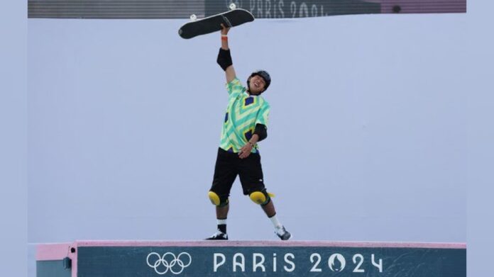 Augusto Akio conquista a medalha de bronze no skate park nas Olimpíadas de Paris 2024