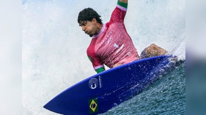 Olimpíadas 2024: Gabriel Medina vence peruano e conquista medalha de bronze no surfe