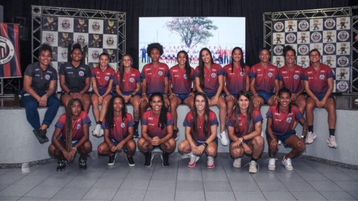 Itabirito apresenta comissão técnica e elenco do time feminino para o Campeonato Mineiro 2024