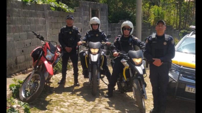 Moto roubada com violência em BH é recuperada pela GM de Ouro Preto no Morro São Sebastião