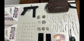 Itabirito: submetralhadora é apreendida no Padre Adelmo e 3 traficantes são presos pela PM Itabirito: submetralhadora é apreendida no Padre Adelmo e 3 traficantes são presos pela PM