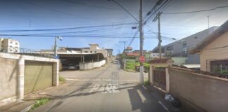 Itabirito: moto e carro se envolvem em acidente em cruzamento perto do Farid Home Center Itabirito: moto e carro se envolvem em acidente em cruzamento perto do Farid Home Center