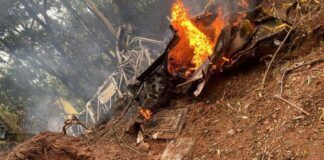 Piloto morre após avião monomotor cair em estrada de São Bartolomeu, em Ouro Preto Corpo de Bombeiros inicia estudo para remoção de destroços de helicóptero acidentado em Ouro Preto