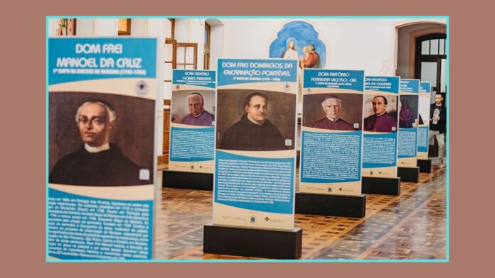 Praça do Centenário: exposição comemorativa aos 280 anos da Arquidiocese de Mariana chega a Itabirito