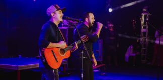 “Em BH, só nascemos. Somos do Macedo, Itabirito”, diz Alisson, da dupla com Denilson; ouça nova canção "Em BH, só nascemos. Somos do Macedo, Itabirito", diz Alisson, da dupla com Denilson; ouça nova canção