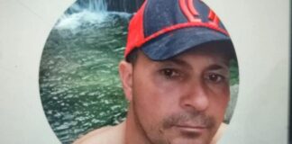 Homem morre ao ser atingido por raio enquanto pilotava moto em Nova União Homem morre ao ser atingido por raio enquanto pilotava moto em Nova União