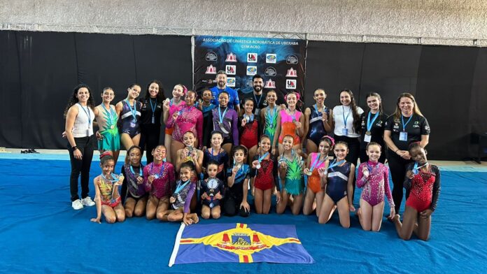 Com 7 pódios, equipe de Itabirito é sucesso em Copa de Ginástica Acrobática, em Uberaba