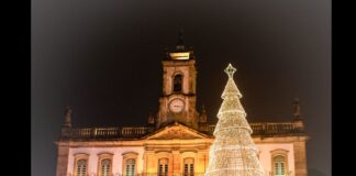 Ouro Preto: árvore de Natal de 22 m será acesa neste sábado (23) Ouro Preto: árvore de Natal de 22 m será acesa neste sábado (23)