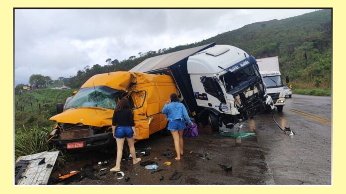 Motorista de van morre em grave acidente na BR-381, em Caeté