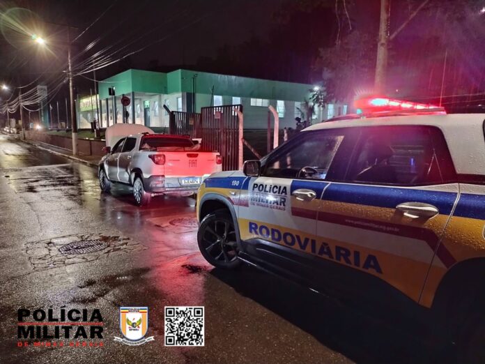 PMRv identifica caminhonete clonada na BR-356, em Ouro Preto, e prende motorista   