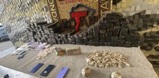 Apreensões em MG: suspeito recebia R$ 5 mil por mês para guardar 200 kg de maconha e 2 barras de crack Apreensões em MG: suspeito recebia R$ 5 mil por mês para armazenar 200 kg de maconha e 2 barras de crack