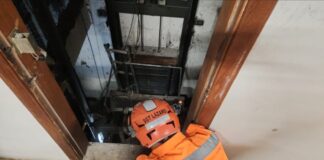 Técnico morre após queda de elevador do 17º andar em prédio da Justiça Federal em Belo Horizonte Técnico morre após queda de elevador do 17º andar em prédio da Justiça Federal em Belo Horizonte