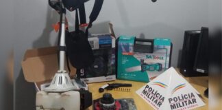 Ouro Preto: preso pela PM bandido que quando não furta, agride e rouba idosos em Santo Antônio do Leite Ouro Preto: PM apreende arma e recupera objetos furtados de casa de idoso em Santo Antônio do Leite