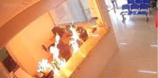 Mulher ateia fogo na recepção de Santa Casa do interior de Minas Gerais; VEJA VÍDEO Mulher ateia fogo na recepção de Santa Casa do interior de Minas Gerais; VEJA VÍDEO