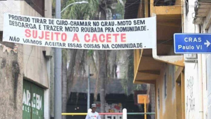 Faixas em BH: “Sujeito a cacete quem tirar de giro, chamar no grau, usar moto sem descarga etc.”