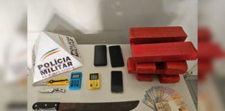 Cabanas, Mariana: com 8 barras de maconha em carro de aplicativo, dupla é presa em operação da PM Cabanas, Mariana: com 8 barras de maconha em carro de aplicativo, dupla é presa em operação da PM