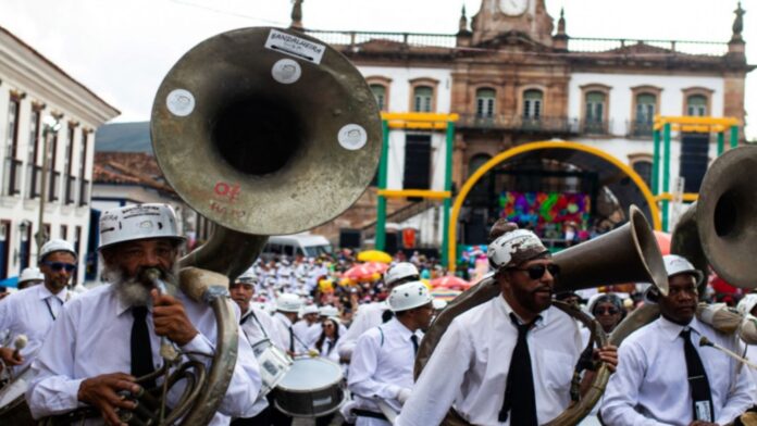 Com 61 blocos confirmados, Carnaval de Ouro Preto 2025 terá número recorde de cortejos de rua