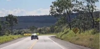 MG: motorista embriagado faz zigue-zague na BR-040, invade contramão e é pego pela PRF; VÍDEO Motorista embriagado é preso após fazer "zigue-zague" e invadir contramão na BR-040; VEJA VÍDEO