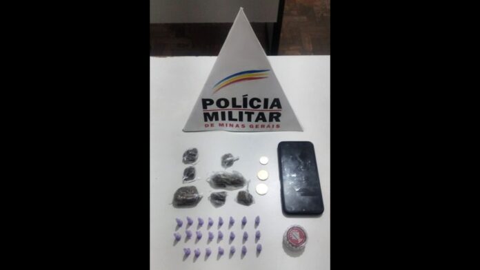 Homem é preso com 23 pinos de cocaína e 7 buchas de maconha no centro de Itabirito