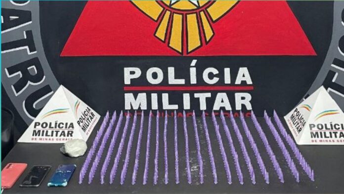 Mariana: PM prende 2 e apreende 600 pinos de cocaína no começo da madrugada no Cabanas