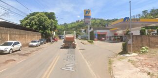 Avenida dos Inconfidentes, Itabirito: colisão entre motos deixa criança com corte na perna Itabirito: colisão entre motocicletas deixa criança com corte na perna próximo ao posto Ipiranga