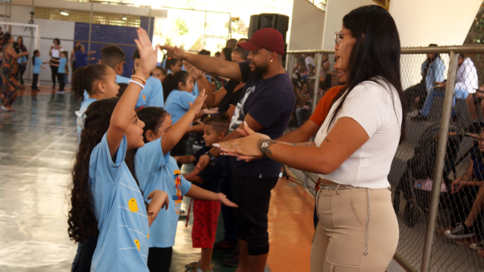 Canarinhos de Itabirito promove integração artística com as famílias neste domingo (18/5)